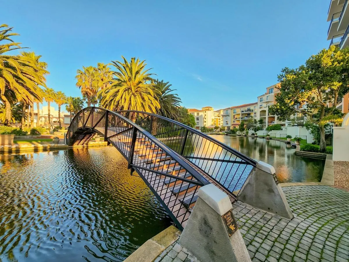 Pool, Gym, Self Check-In,Parking Apartment Cape Town South Africa