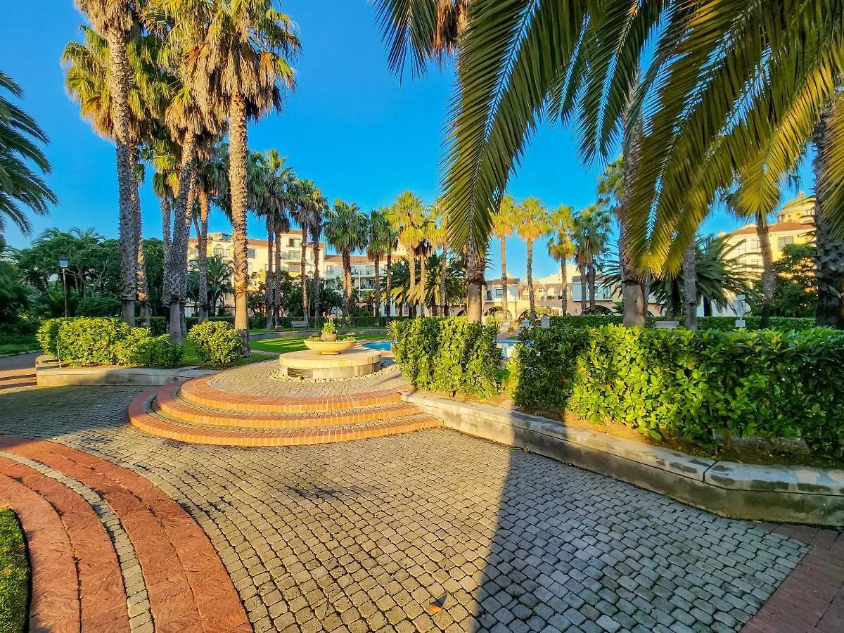 Pool, Gym, Self Check-In,Parking Apartment Cape Town