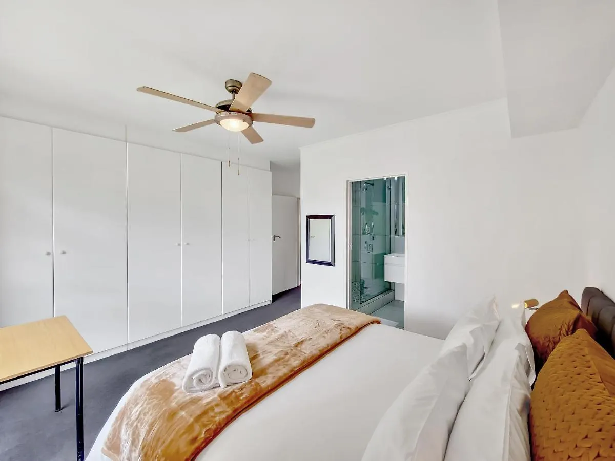 Pool, Gym, Self Check-In,Parking Apartment Cape Town South Africa