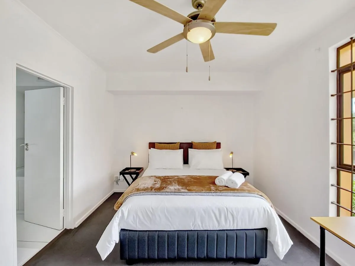 Pool, Gym, Self Check-In,Parking Apartment Cape Town